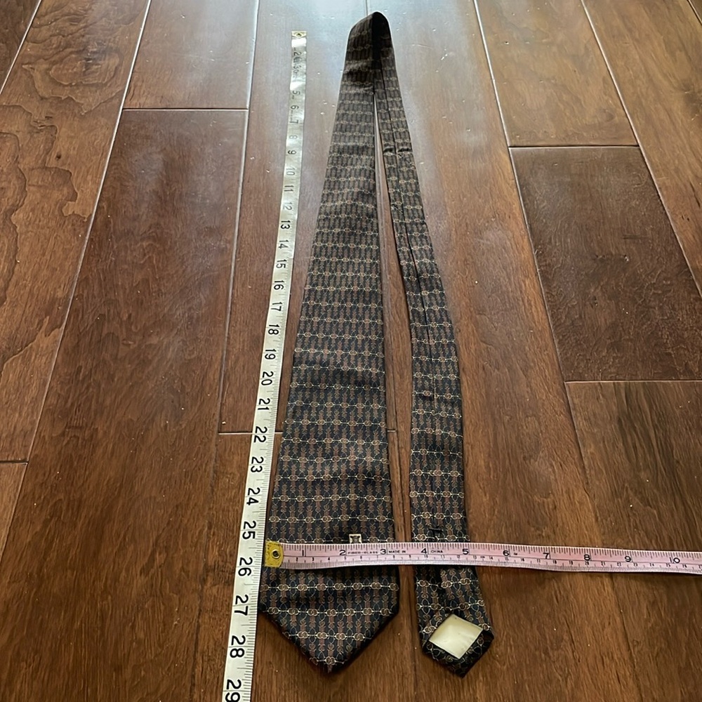 Celine | Vintage Chain Print Interlocking Multicolored Silk Tie - Picture 16 of 16